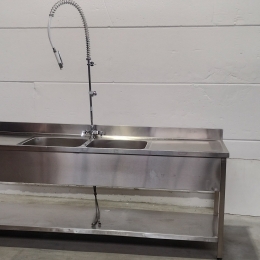 s/s sink with 2 tanks central 